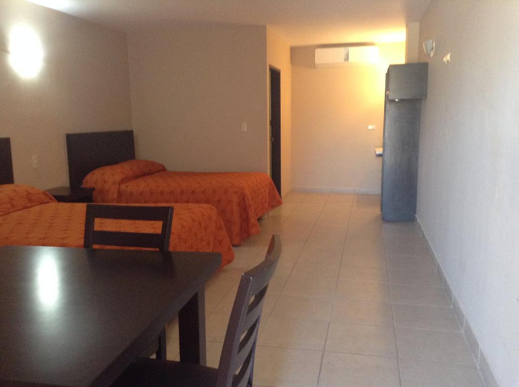 Los Jitos Hotel & Suites San Carlos Nuevo Guaymas Quarto foto